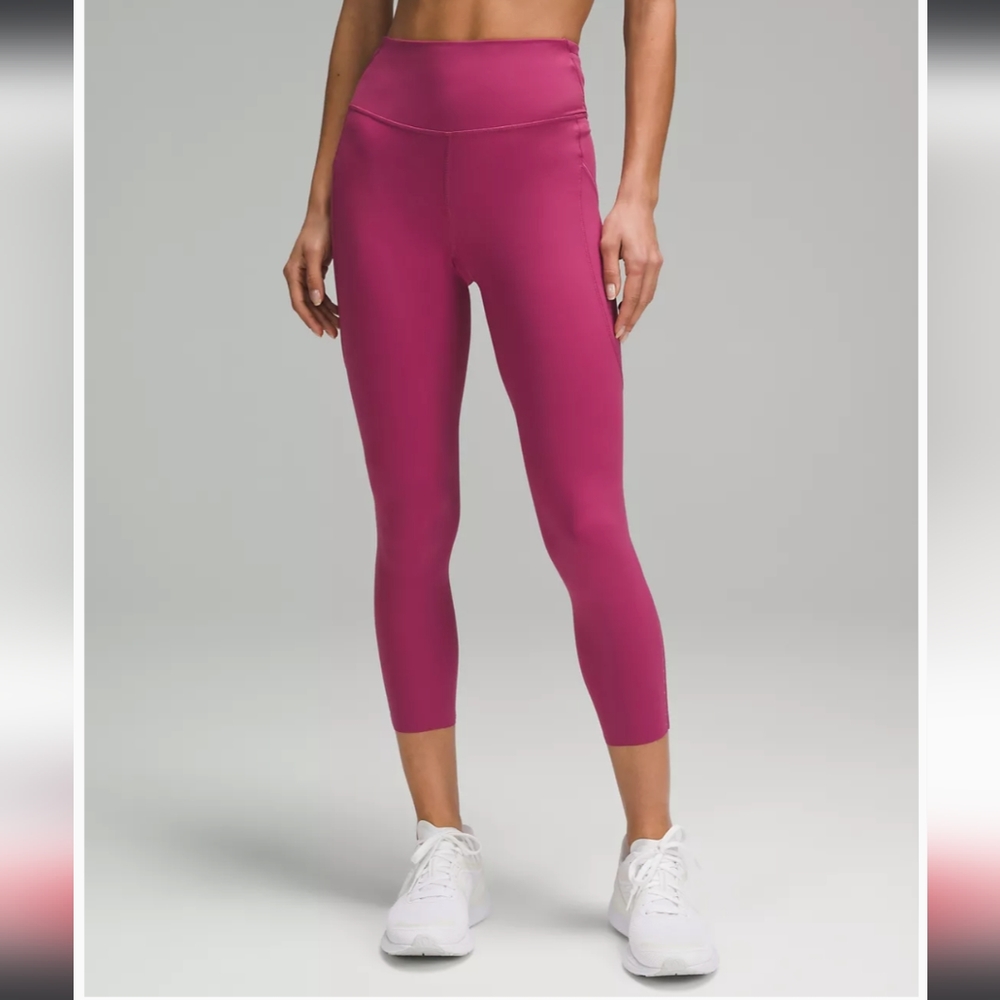 Lululemon Fast and Free High Rise Crop Leggings 23" w/Pockets